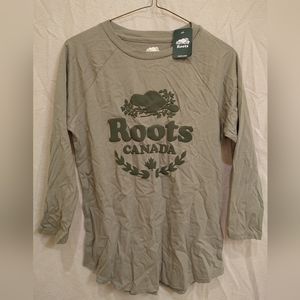 Roots long sleeve t-shirt with flocked logo.
